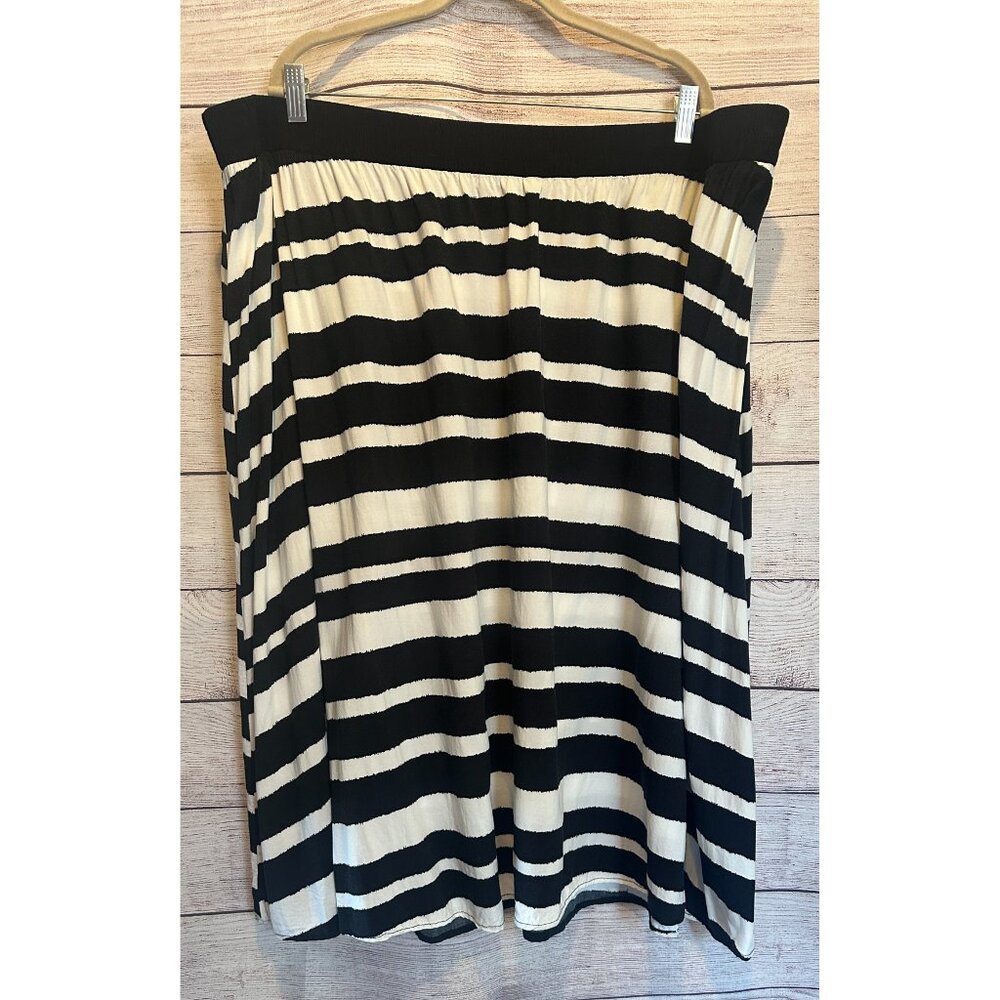 Ava & Viv 3X Striped Midi Skirt Black White Flowy Pull On Plus Size NWOT - Picture 5 of 11